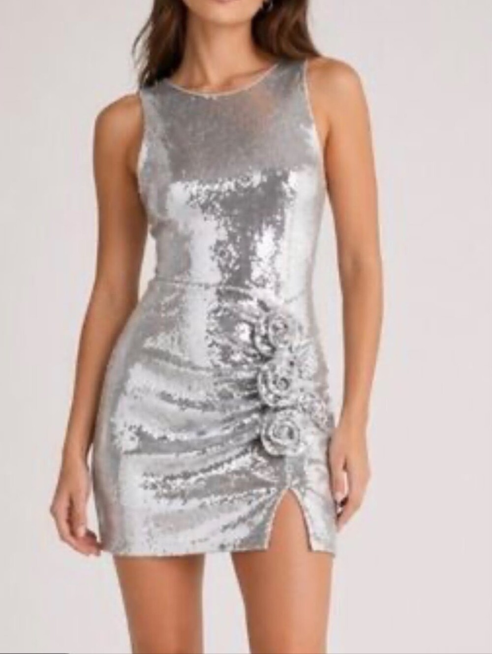 Avec Les Filles Women's Gray Rozette Sleeveless Sequin Sheath Dress